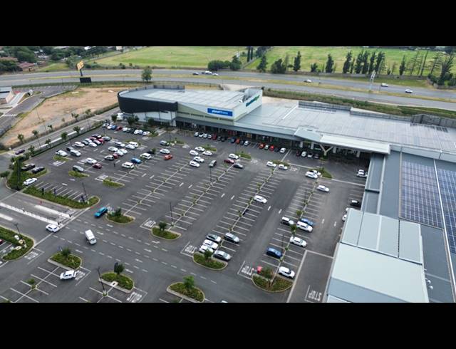 195M² RETAIL TO LET IN PARKDENE